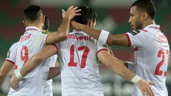 Zamalek Sporting Club's players celebrate after scoring a goal during the CAF Champions League semi-final between Wydad Athletic Club and Zamalek Sporting Club on September 24, 2016, in Rabat.
FADEL SENNA / AFP
