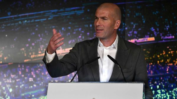 زين الدين زيدان يقود حملة التغيير في ريال مدريد