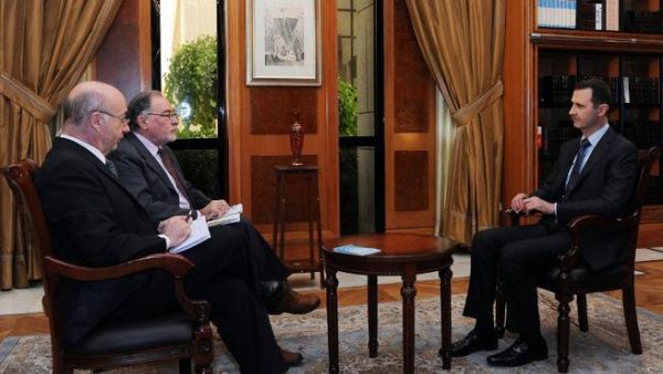 Syrian President Bashar al-Assad gives an interview to Argentinian newspaper Clarin(AFP/SANA)