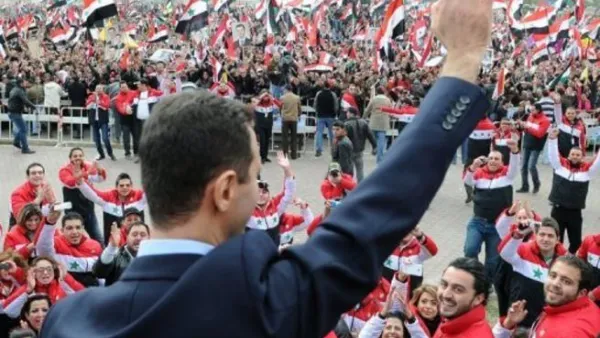 الرئيس السوري بشار الأسد بين جموع مناصريه في العاصمة دمشق