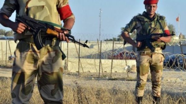 In a meeting Sunday, the Sinai Tribal Federation pledged to volunteer alongside Egyptian security personnel against militant groups in Sinai. (AFP/File)