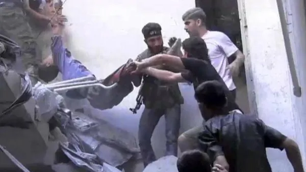 الكتائب المقاتلة تستخدم مضادات الطيران لصد الغارات