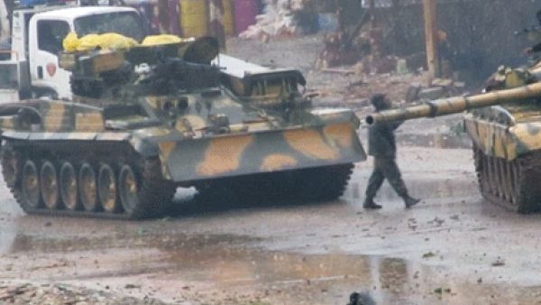 دبابات الجيش النظامي السوري في حماة/ارشيف