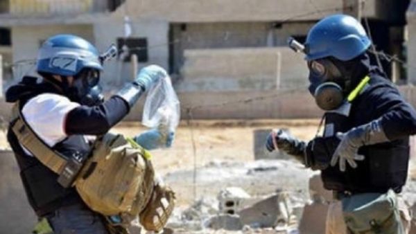 OPCW workers manually dismantle equipment in Syria. [breakingnews.sy]