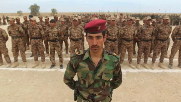 Sunni volunteers in the mainly Shiite Popular Mobilization forces take part in training exercises on May 8, 2015.  (AFP/Ahmad al-Rubaye) Sunni volunteers in the mainly Shiite Popular Mobilization forces take part in training exercises on May 8, 2015.  (AFP/Ahmad al-Rubaye)