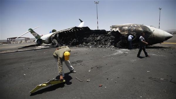 A damaged airplane at Sanaa International Airport, April 29, 2015.  (AFP/File) A damaged airplane at Sanaa International Airport, April 29, 2015.  (AFP/File)