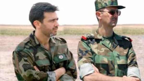 الاسد وشقيقه يحولان الجيش السوري لمليشيات لحمايتهما الاسد وشقيقه يحولان الجيش السوري لمليشيات لحمايتهما