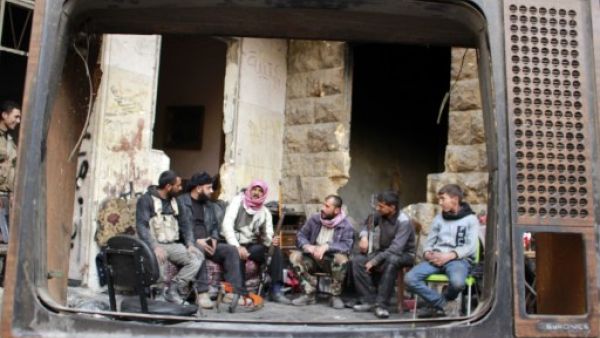 مقاتلون من المعارضة في حلب/أ.ف.ب