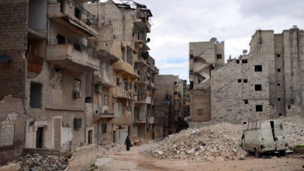 ثلاثة إداريين أردنيين بحوزتهم جوازات سفر دبلوماسية موجودون في سفارة المملكة في دمشق لتقديم خدمات قنصلية