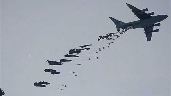 اسقاط مساعدات على دير الزور