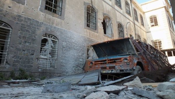 تفجير إرهابي لميكرو باص مفخخ في حي كرم اللوز بمدينة حمص