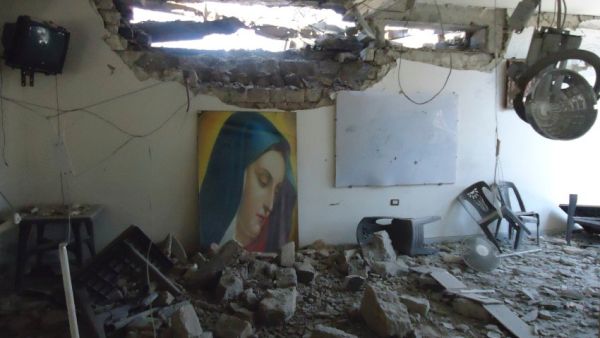 حوالي 450 الف مسيحي سوري نزحوا من مناطقهم الى مناطق أخرى داخل سورية