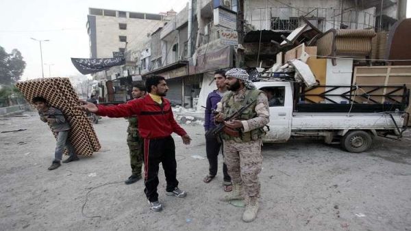 استمرار ظاهرة نهب ممتلكات النازحين، أو ما يسمى بـ"التعفيش" في سوريا