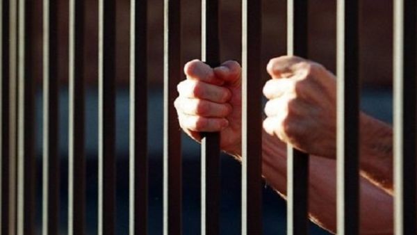 الإفراج عن 85 معتقلاً من سجن حماة المركزي.