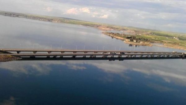  جسر “قره قوزات” الحيوي، الذي يربط ضفتي نهر الفرات شمال سوريا