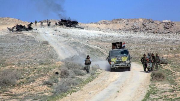 Nusra Front fighters south of Aleppo (AFP /Georges Ourfalian)