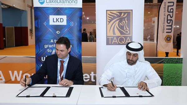 LakeDiamond CEO Dr. Pascal Gallo and TAQA CEO Saeed Hamad Al Dhaheri at the signing of the agreement at the World Future Energy Summit (WFES) in Abu Dhabi. LakeDiamond CEO Dr. Pascal Gallo and TAQA CEO Saeed Hamad Al Dhaheri at the signing of the agreement at the World Future Energy Summit (WFES) in Abu Dhabi.