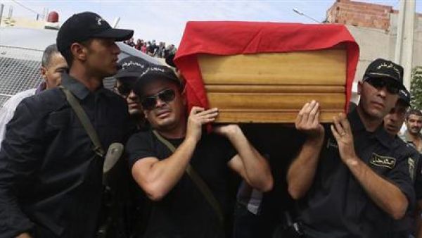  جنديا فتح النار على زميليه، خلال مناوبته في الحراسة