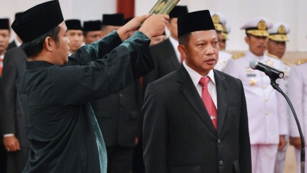 Tito Karnavian is sworn in as the new head of the National Counter Terrorism Agency in Jakarta, Indonesia. (AFP/Laily Rachev)