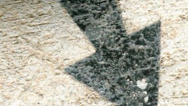 قال الصندوق أن الامارات أحرزت تقدماً كبيراً في إعادة هيكلة ديون الكيانات المرتبطة بالحكومة لكنها لا تزال تواجه احتياجات مرتفعة لإعادة التمويل وتواصل الاعتماد على التمويل الخارجي