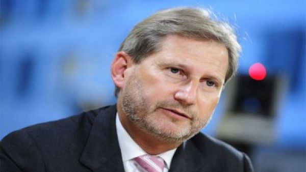 يوهانز هان مفوض شؤون التوسعة بالاتحاد الأوروبي