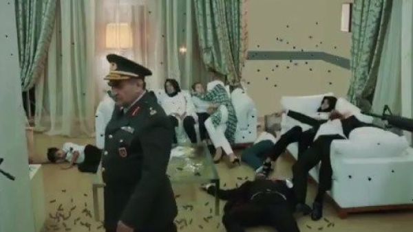 اعتقال علي أوجي مخرج فيلم "الانتفاضة" الذي يروي أحداث ليلة الانقلاب الفاشل في تركيا