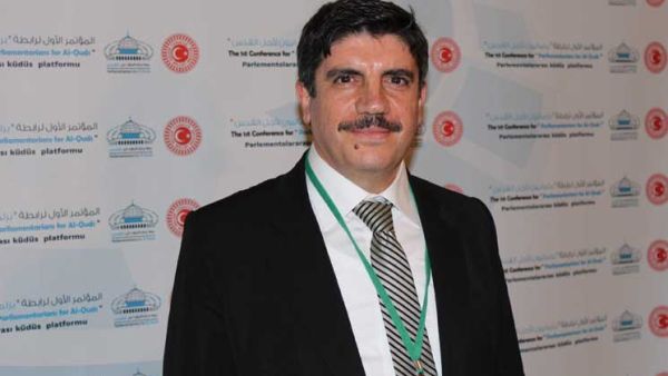 ياسين أقطاي، نائب رئيس حزب العدالة والتنمية الحاكم في تركيا