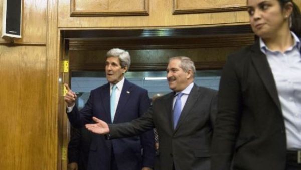 US Secretary of State John Kerry gives a press conference with Jordanian Foreign Affairs minister Nasser Judeh. (AFP/File)