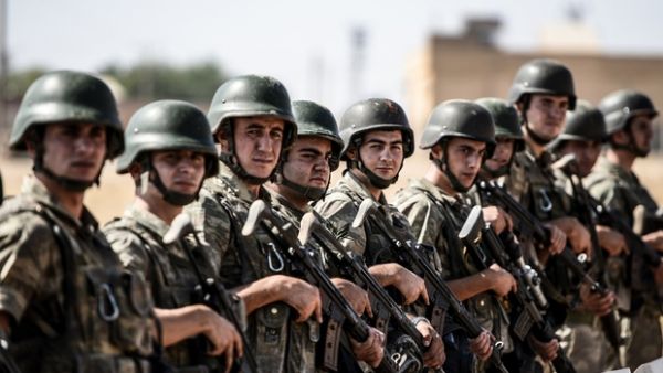 Turkish soldiers on the Syrian border. (AFP/ File Photo)