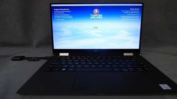 يمكن للمسافرين، الذين يقومون بتسليم أجهزة الكمبيوتر الشخصية الخاصة بهم إلى موظفي الخطوط الجوية التركية المعتمدين قبل رحلتهم يمكن للمسافرين، الذين يقومون بتسليم أجهزة الكمبيوتر الشخصية الخاصة بهم إلى موظفي الخطوط الجوية التركية المعتمدين قبل رحلتهم