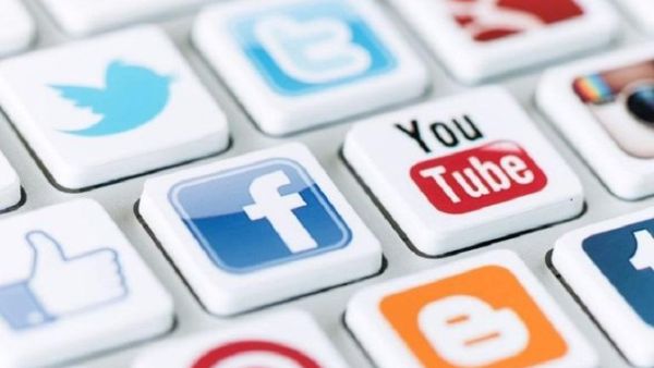 The Abu Dhabi Public Prosecution has started investigations into the case of two fans of local football clubs who allegedly exchanged abusive messages. (AFP/ File Photo)