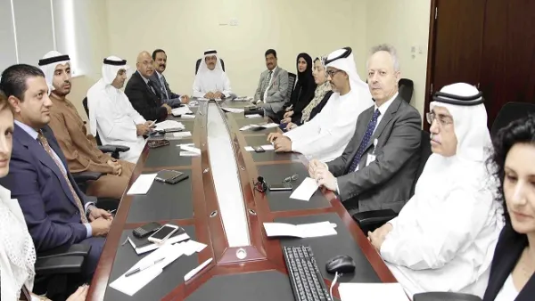 The meeting tackled the proposal to establish an integrated industrial city for the pharmaceutical sector in the country in an effort to attract international manufacturers and companies.
