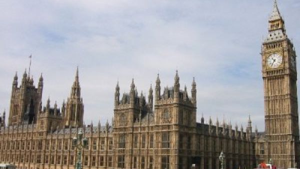 المؤيدون لخروج بريطانيا من الاتحاد الأوروبي يتقدمون 3 نقاط