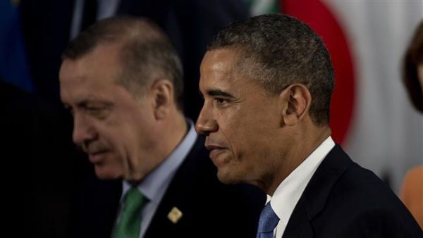 US President Barack Obama (R) and Turkish President Recep Tayyip Erdogan. (AFP/File) 