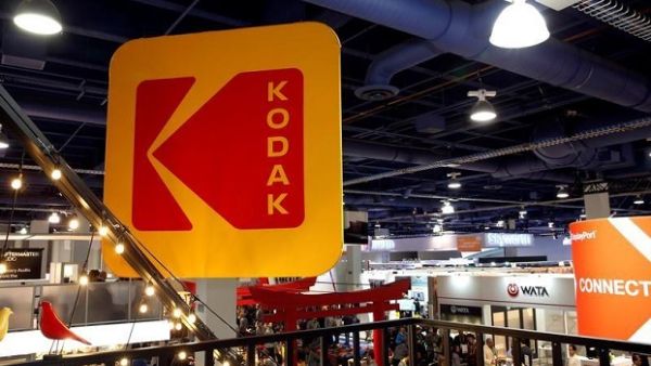 Kodak catches the raging case of blockchain fever.