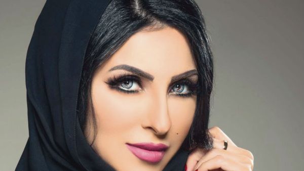 الفنانة البحرينية زينب العسكري