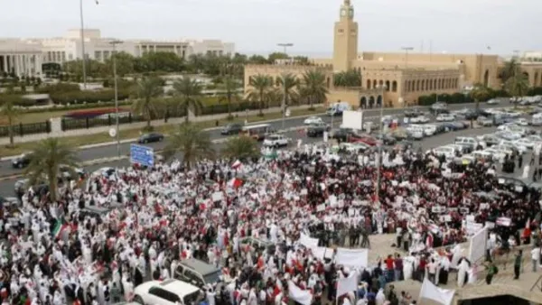حذرت المعارضة في بيان وقعته معظم القوى السياسية من خطر انزلاق الكويت نحو الحكم الفردي
