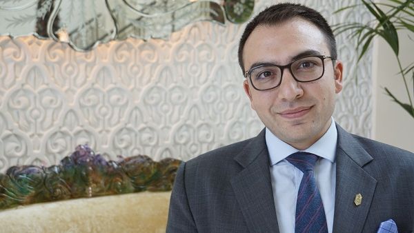 فارتان زاكاريان مديرا لمكتب الاستقبال