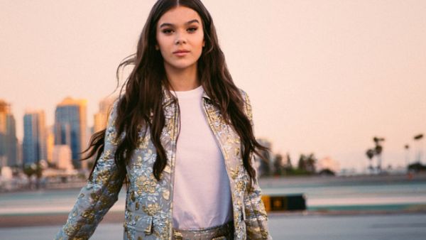 Hailee wore an artistic shirt dress (Source: haileesteinfeld /  Instagram )