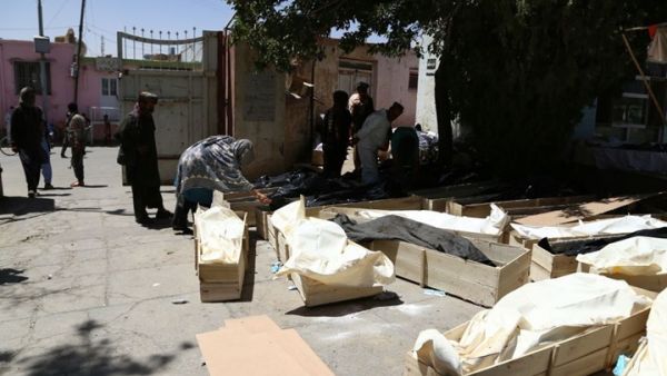 قوات الناتو تتهم عناصر طالبان بالتحصن داخل المنزل