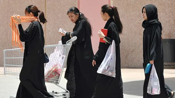 السعودية في حالة تأهب لأي هجوم على منشآت نفطية أو مراكز تجارية
