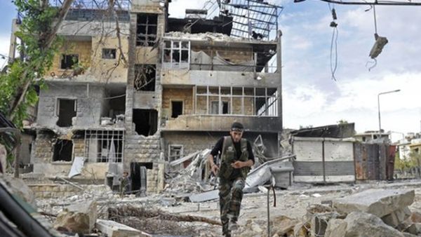 Syrian rebels told Reuters Daesh pulled some of its forces out of areas near Aleppo. (AFP/File) 