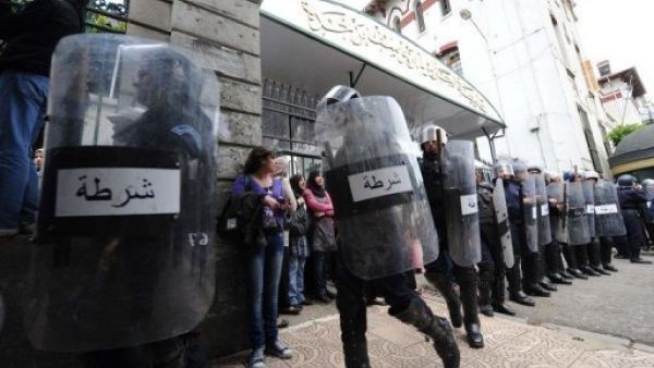 الاطباء المقيمين قاطعوا امتحانات نهاية الدراسة في التخصص