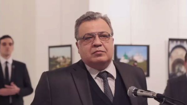 من يستفيد من التحالف ومن يدفع ثمنه؟ 