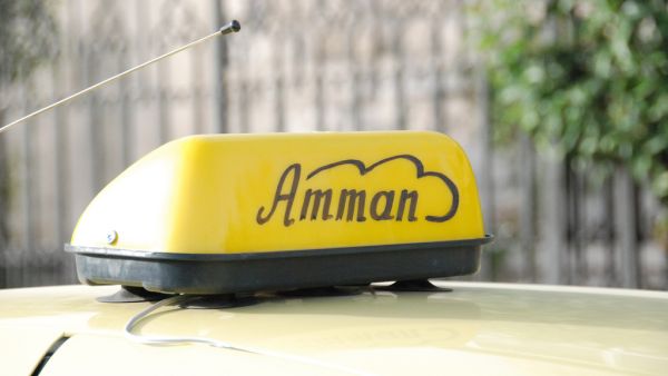 احالة سائق تاكسي اردني تهجم على مواطنة سعودية الى القضاء