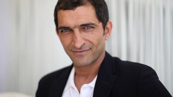 عمرو واكد بطل (فرد خرطوش) 