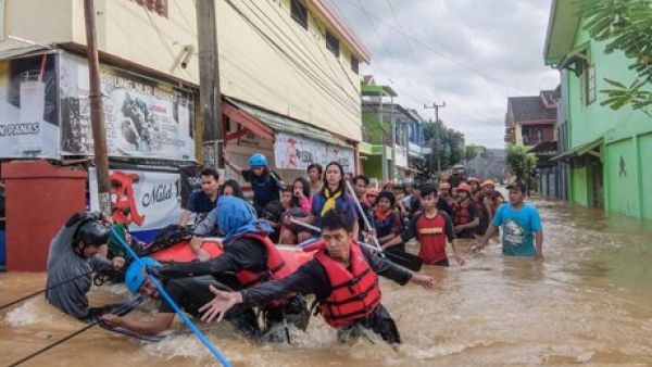 السلطات المحلية أجلت نحو 3 آلاف و321 شخصا إلى أماكن أخرى آمنة