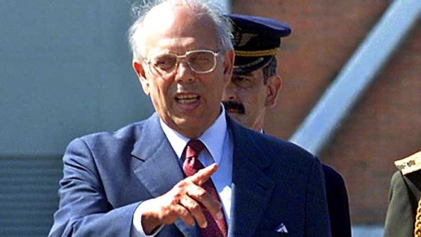 وفاة رئيس أوروغواي الأسبق خورخي باتل عن 88 عاما
