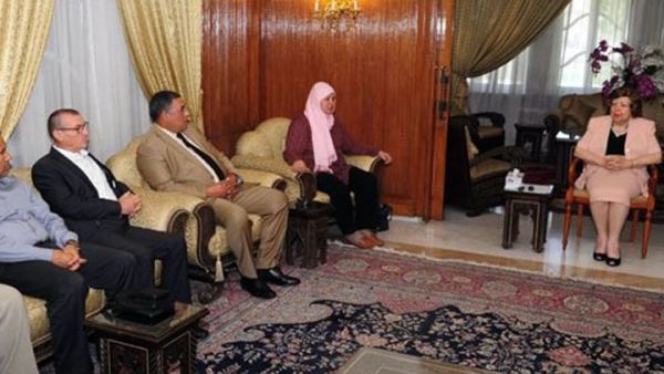 العطار في ظهور نادر لها، خلال استقبال وفد برلماني تونسي