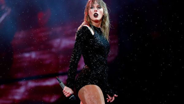 Swift will star with Jennifer Hudson (Source: taylorswift / Instagram ) 